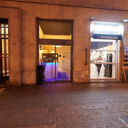 Hostal Mayerling Centro Barcelona Exterior photo