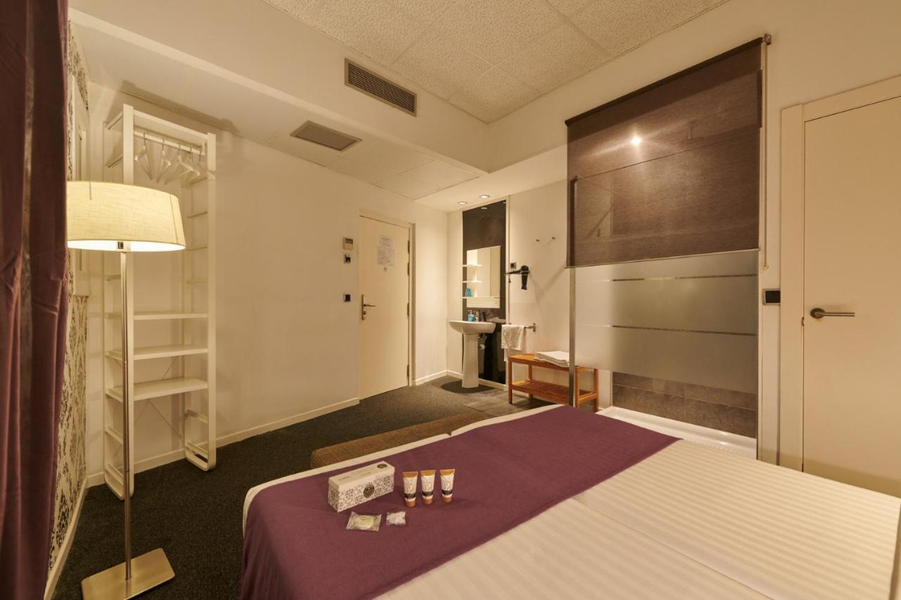 Hostal Mayerling Centro Barcelona Exterior photo